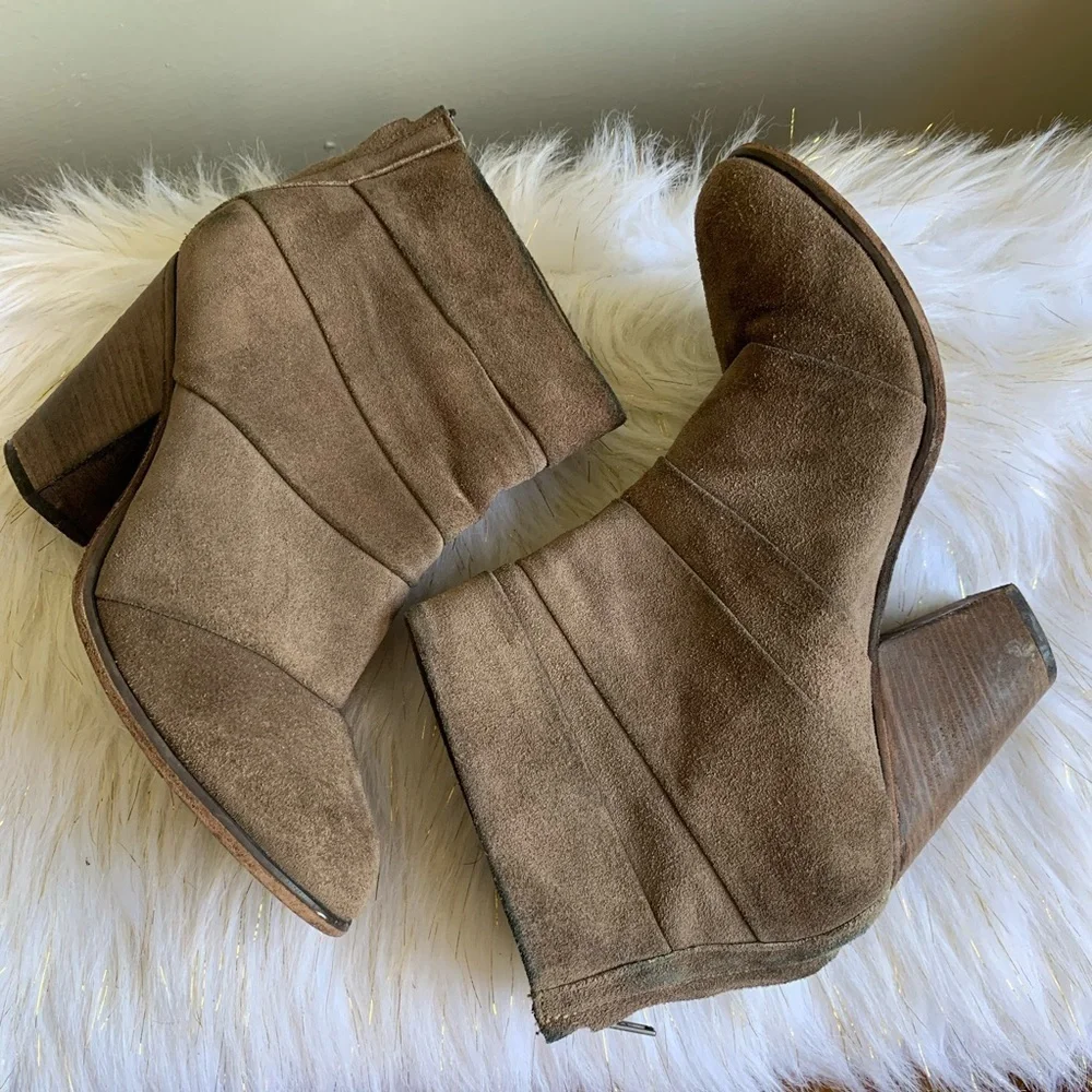 Steve Madden Arrena leather boots size 8M